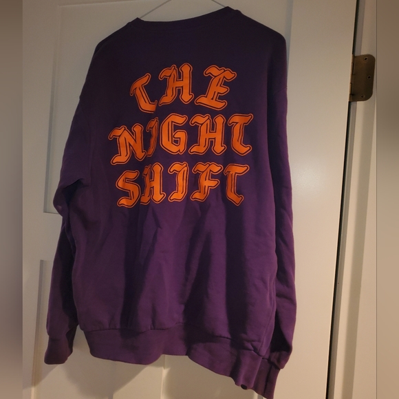 Sweater - Picture 2 of 2